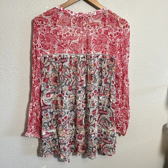 Lucky Brand Womens Blouse M Red Floral Button Up Rayon Semi Sheer - Picture 3 of 8